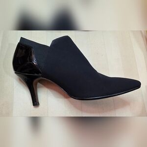 DONALD J PILNER | BLACK  LEATHER BOOTIE | 9M | HEELS | PUMPS |